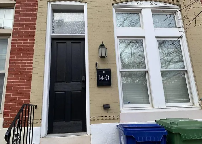 Upscale 2Bd/1.5Ba Townhome Mins To Jhh & Downtown